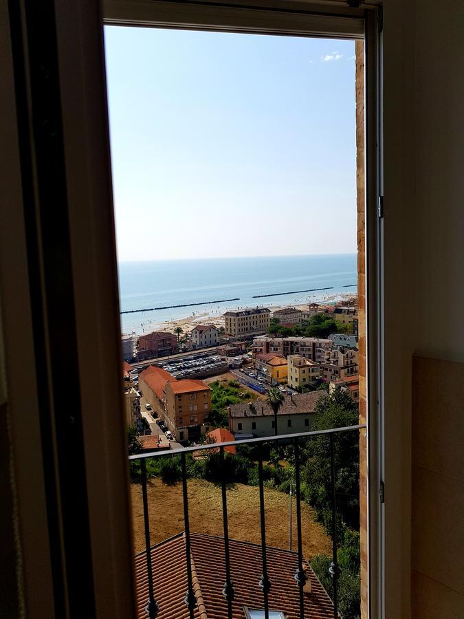 B&B Porta Marina 葛伦坦马勒 外观 照片